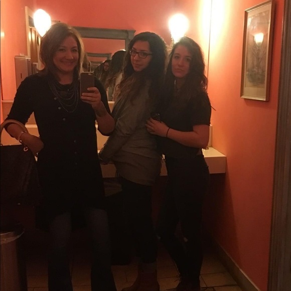 Meet your Posher, Jo anne - Picture 2 of 2